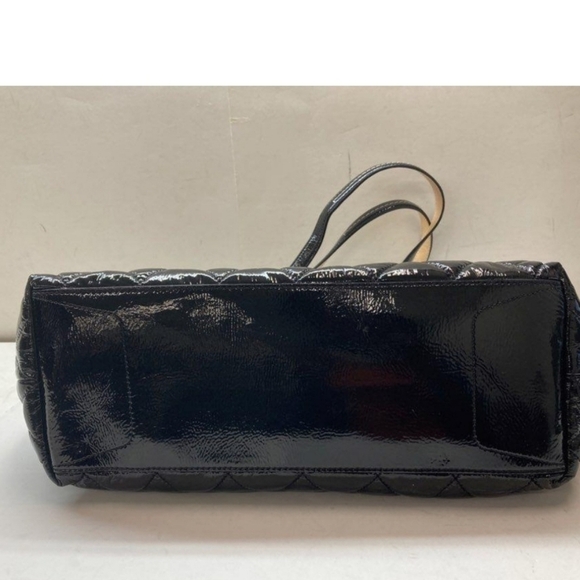 🔹️ Coach 🔹️Poppy Daisy black liquid gloss PATENT leather shoulder tote bag 🖤 - Picture 3 of 9